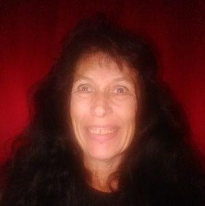 Meet your Posher, Kandi